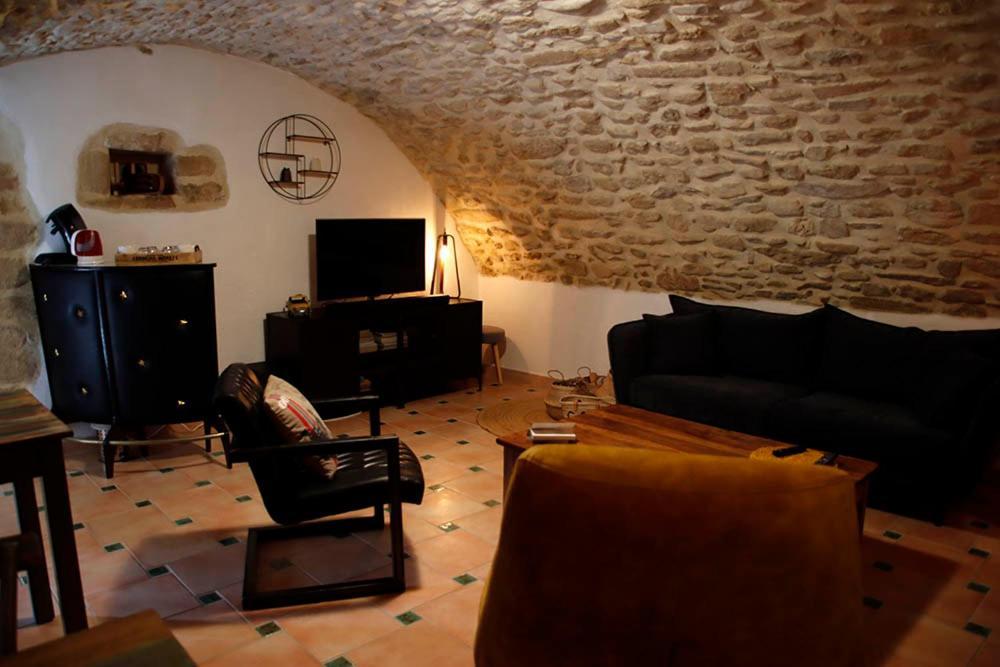 Saint-Pantaléon-les-Vignes La Maison Wisteria מראה חיצוני תמונה