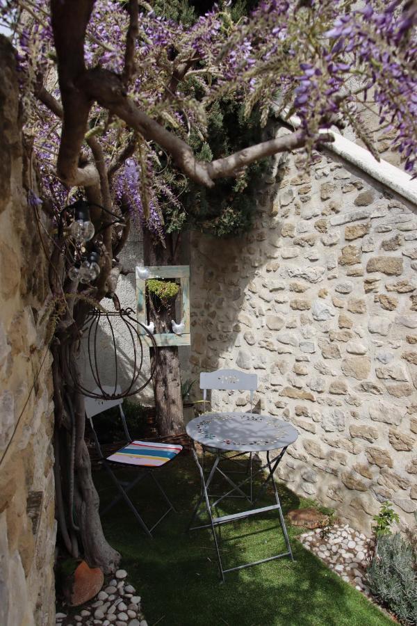 Saint-Pantaléon-les-Vignes La Maison Wisteria מראה חיצוני תמונה
